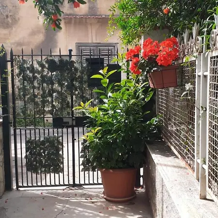 Charming In Mondello Apartment Palermo