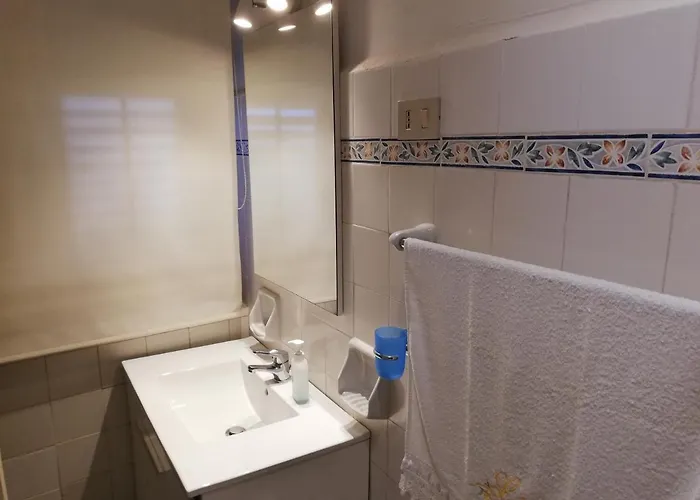 Charming In Mondello Apartment